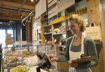 The Benefits of Running a Mom and Pop Business